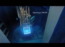 Enlace a Así es un reactor nuclear en funcionamiento