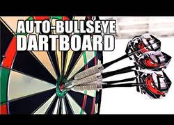 Enlace a Inventan una diana que predice el sitio exacto donde irá el dardo