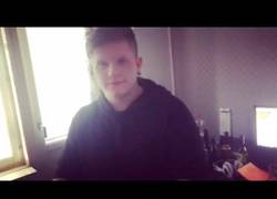 Enlace a La vieja confiable cuando no sabes tocar ningún instrumento