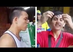 Enlace a Retan a un amigo a jugar al juego de la chapa en la frente y lo trolean muy fuerte