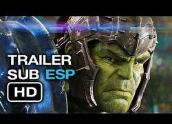 Enlace a Se aproxima la batalla con el primer avance de Thor: Ragnarok