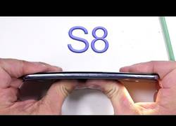 Enlace a Poniendo a prueba la resistencia del Samsung Galaxy S8
