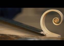 Enlace a Paul Sellers: Creando espirales Fibonacci con un formón