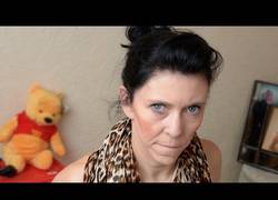 Enlace a La viejoven que tiene 20 años pero aparenta 60