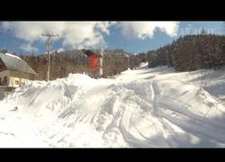 Enlace a Cuando alguien practica snow o surf siempre es bueno tener una cámara a mano para captar estos fail