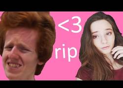 Enlace a Le rechaza el amor de su vida y crea esta genialidad con su negativa