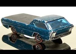Enlace a Restauran este Hot Wheels del 68 y el resultado es épico