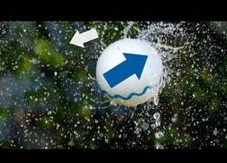 Enlace a Explicando el fenómeno de la levitación hidrodinámica