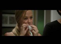 Enlace a Inventan un cepillo automático que limpia toda tu boca de una vez