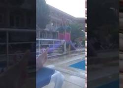 Enlace a Balconing desde casa de juegos..