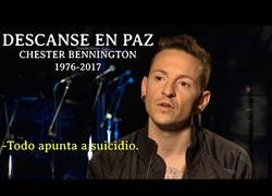 Enlace a Muere ahorcado Chester Bennington vocalista de Linkin Park