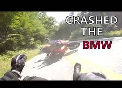 Enlace a Este chico tiene un accidente en moto y sabe bien a quien agradecerle que no le haya pasado nada