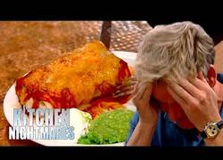 Enlace a El camarero de este restaurante avisa a Gordon Ramsay de que está a punto de ser envenenado