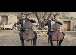 Enlace a La genial interpretación de 2Cellos con El Padrino