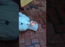 Enlace a La tremenda reacción de la droga zombi en el cuerpo de este chico