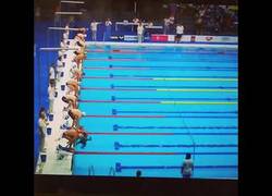 Enlace a Hace minuto de silencio por los atentados en Cataluña a pesar de la negativa de la organización