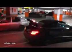 Enlace a El sensor de aparcamiento humano (Versión Europa del Este)