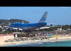 Enlace a Así de emocionante es el despegue de este avión