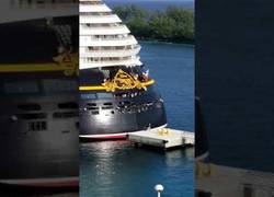 Enlace a El capitán Goofy no calculó bien con el barco
