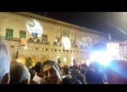 Enlace a BRUTALES pitadas al alcalde de Zaragoza en el pregón por coquetear con independentistas