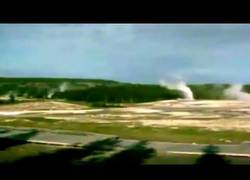 Enlace a El misterioso objeto que fue captado sobre el volcán de Yellowstone