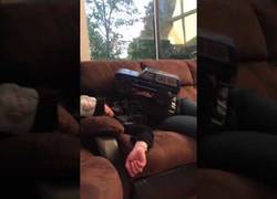 Enlace a Cuando comprarle un coche radio control a tus hijos se va de las manos