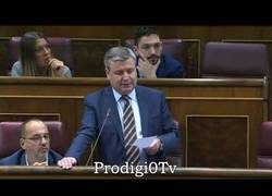 Enlace a Rajoy DESMONTA la falsedad de un independentista catalán: