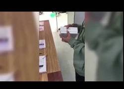 Enlace a La peor forma de estrenar un iPhone