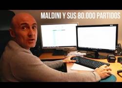 Enlace a Maldini muestra su colección de 150TB en partidos de fútbol