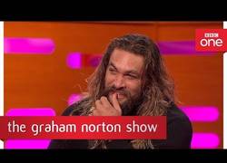 Enlace a Seis años después, Jason Momoa todavía es capaz de hablar Dothraki