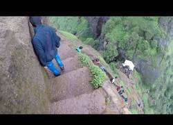 Enlace a El gran peligro de hacer trekking por este lugar de la India