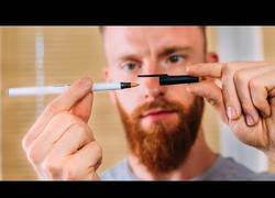 Enlace a El reto de intentar seguir el bolígrafo y que nadie consigue