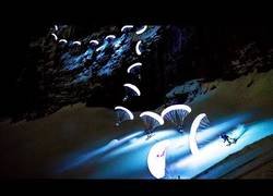 Enlace a Preciosas imágenes del Speed Riding nocturno en el Mont Blanc