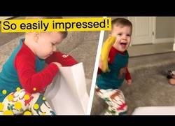 Enlace a Le regalan un plátano por Navidad y lo celebra como el niño de '¡UN PALO!'