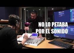 Enlace a Esa gente que se esconde tras los Podcast