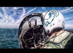 Enlace a Graban desde un portaviones el despegue en primera persona