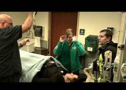 Enlace a La pedida de mano más desafortunada que se ha hecho nunca