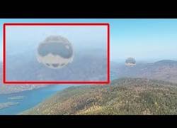 Enlace a Localizan una extraña esfera en el Lago George con Google Maps que parece un UFO