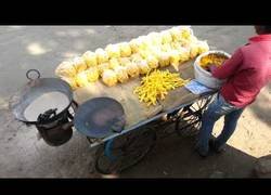 Enlace a El método que usan en la India para freír patatas sin aceite
