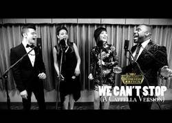Enlace a Interpretan We Can't Stop de Miley Cyrus como si fuese un tema de los años 50