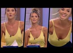 Enlace a Esta presentadora se llama Ramona Olaru y está revolucionando la TV con su belleza... y su forma de vestir