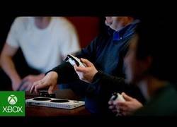 Enlace a Microsoft presenta Xbox Adaptative Controller especialmente útil para la gente con alguna discapacidad