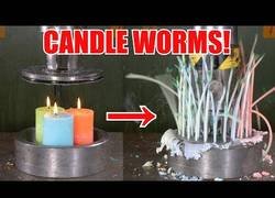 Enlace a La sorpresa cuando aplastas unas velas con la prensa hidráulica