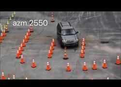 Enlace a Esta es la persona que mejor sabe conducir del mundo y no hay discusión posible