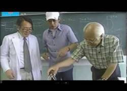 Enlace a Resuelven el acertijo del aro después de 10 años