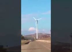 Enlace a Este molino de viento se pasa de revoluciones totalmente y dice basta