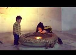 Enlace a Este niño apagó el fuego de la libertad que llevaba 200 años encendido