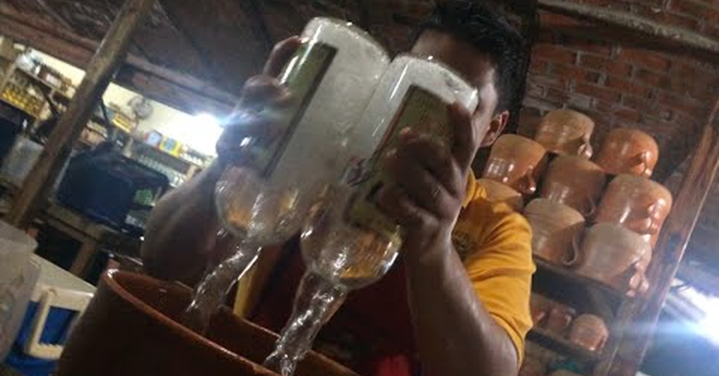 ¡No tengo tele! / El gran tazón de Tequila que te sirven en este local