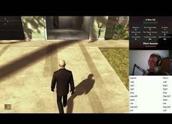 Enlace a Controla el videojuego Hitman con su propia voz para pasarse una misión del juego
