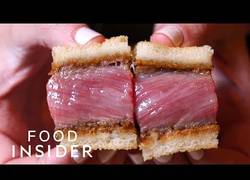 Enlace a En este restaurante de NY te venden 6 trozos de sandwich por 85$
